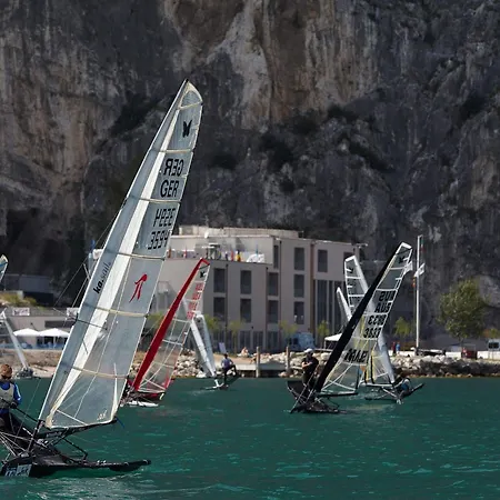 Ostello Campione Univela *