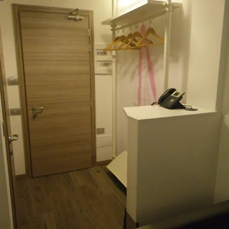 旅馆 坎皮奥尤尼维拉旅馆